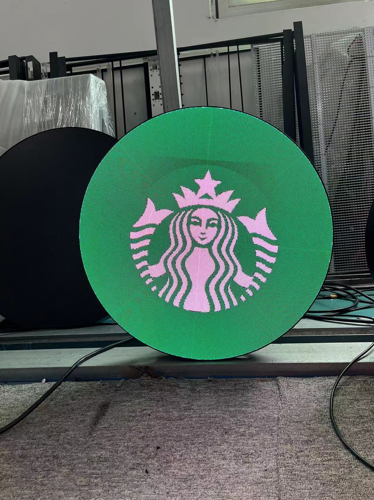 Circle LED Display Anti Glare Design Seamless Splicing Customized Special Shaped