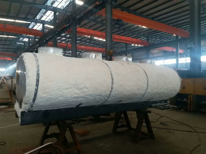 Dongfeng 10CBM Fresh Milk Tank Truck , 10 Ton 4000 Gallon Water Truck