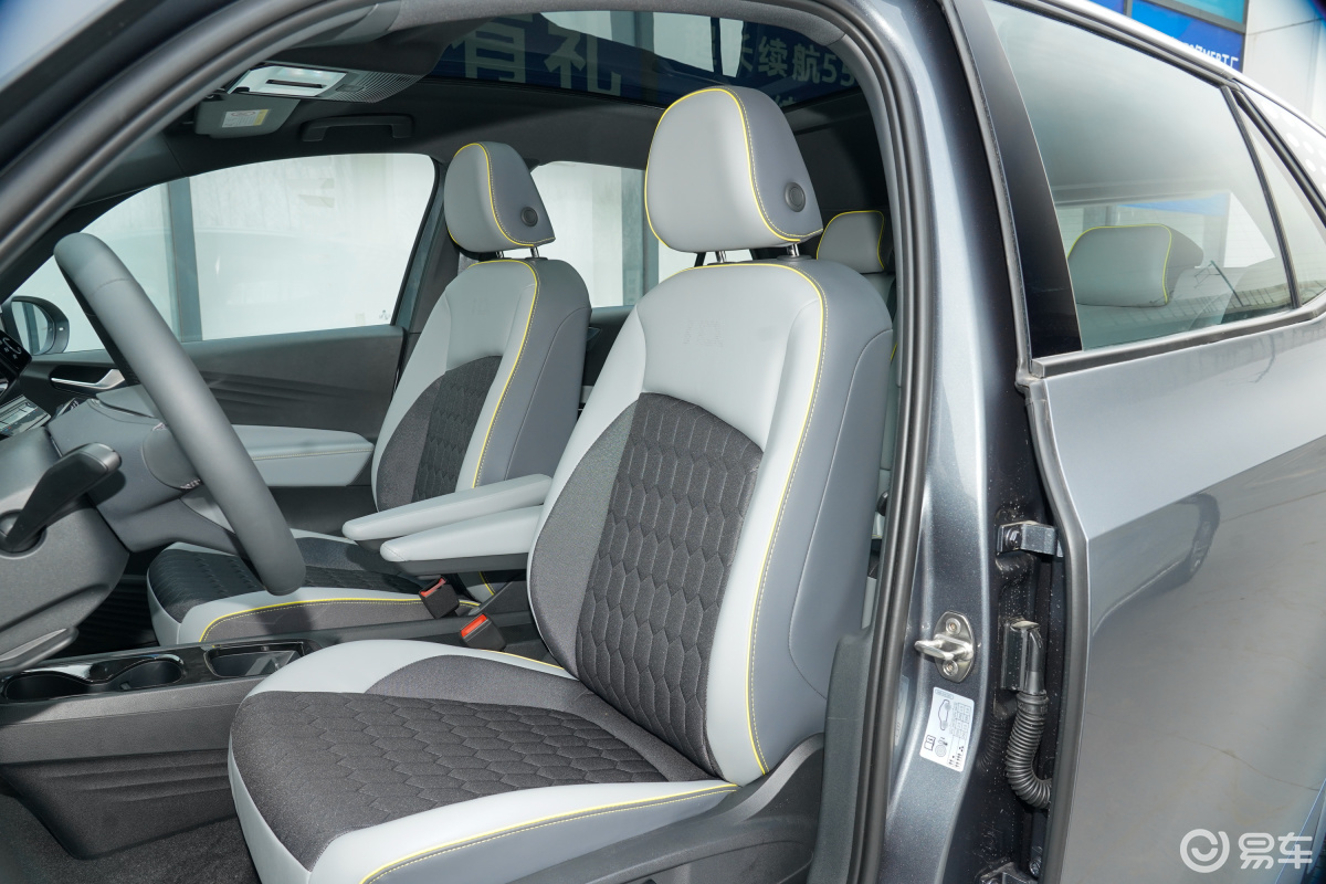 Compact Id3 Pro EV Cars 5 Door 5 Seater 170 Hp High Speed Vehicle