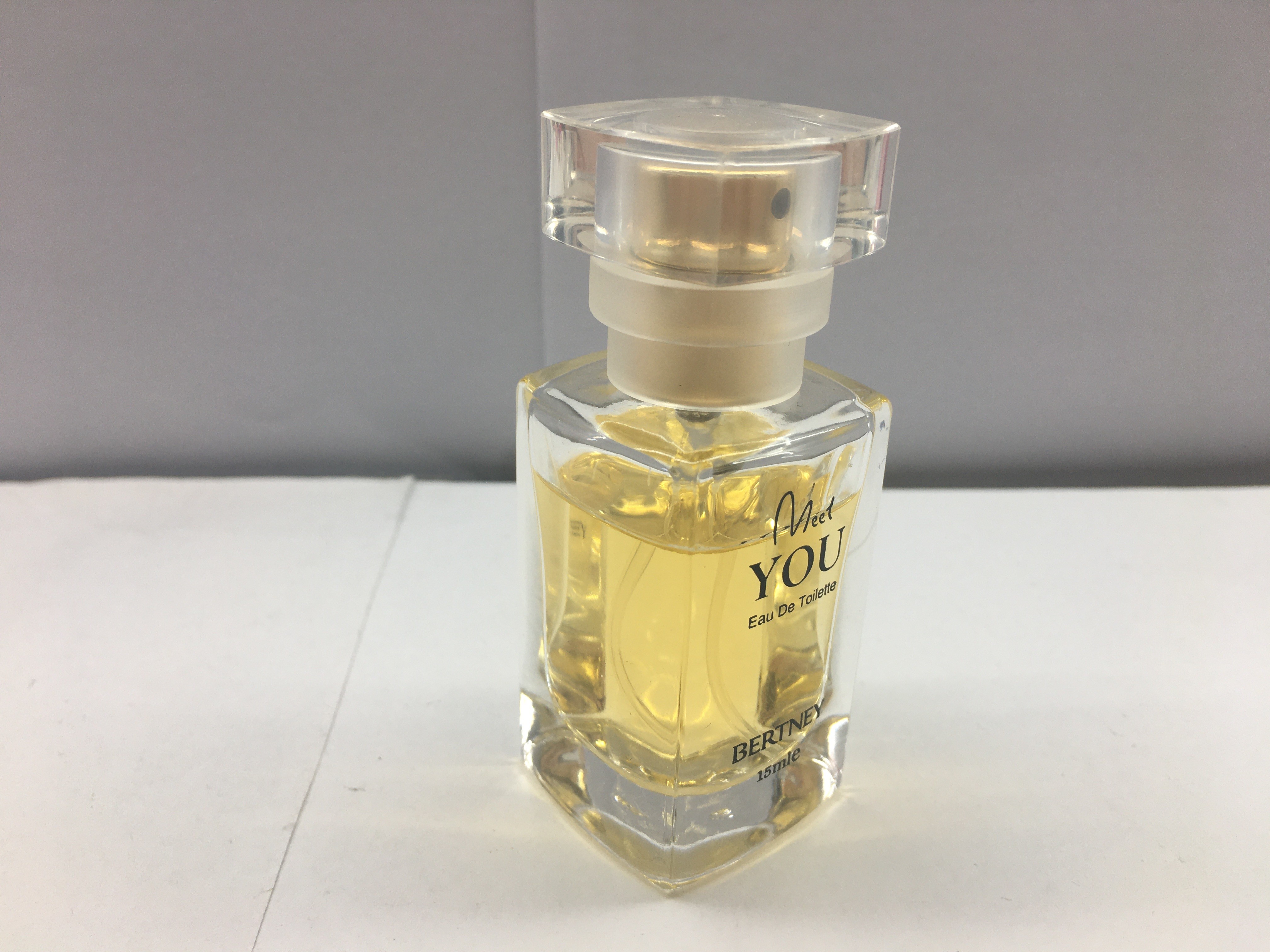 Spray 50ml Luxury Perfume Bottles UV Plastic Cap And Surlyn Cap