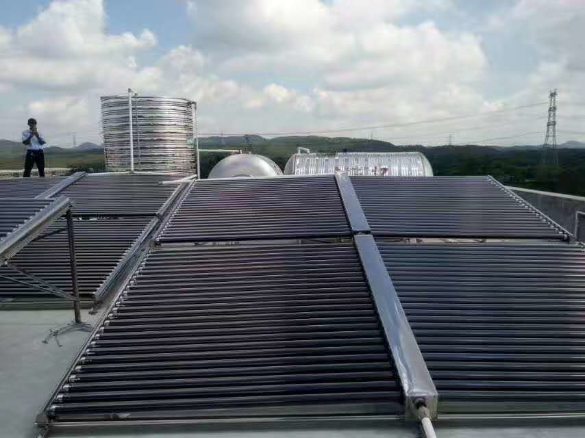 Central Hot Water Engineering System Solar Power Collector Ground Mounted Installation