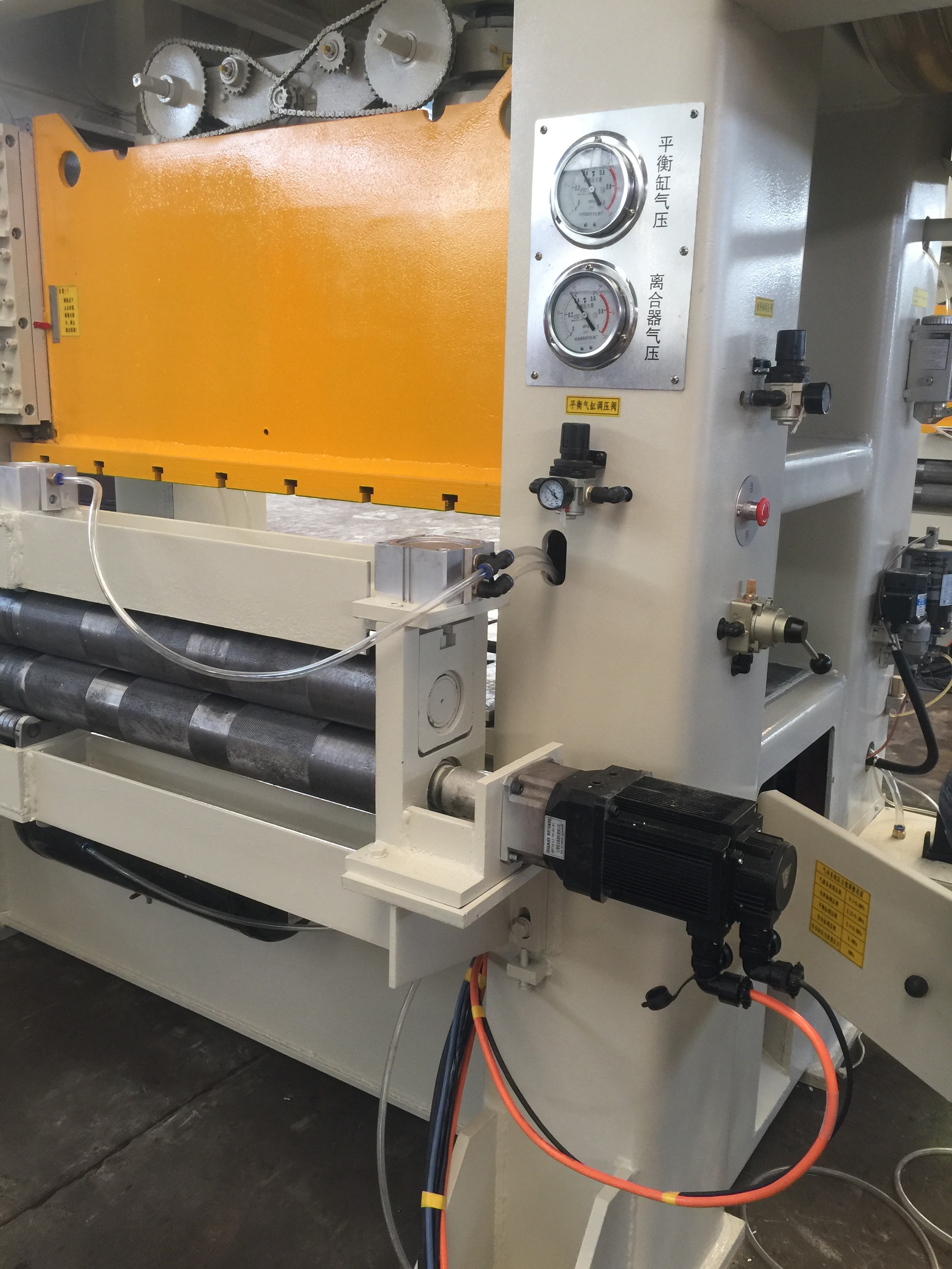 Gantry Type Double Points Press Perforated Metal Sheet Machine PLC Control
