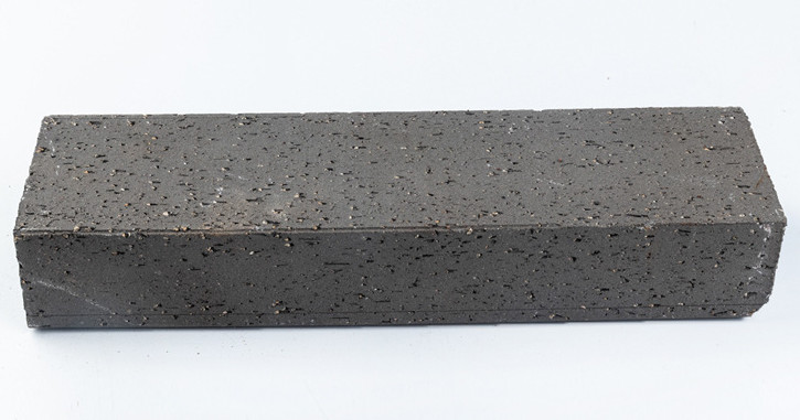 Cliner brick with rough texture for quick installation