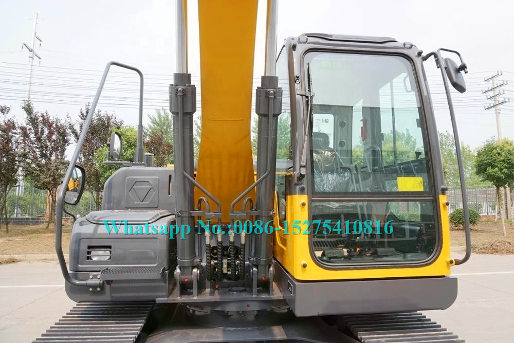 Engineering Yellow Heavy Earth Moving Machinery Crawler Digger XE150D