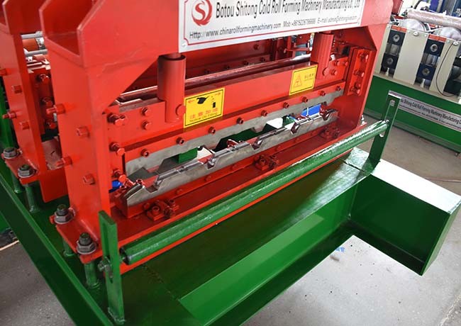 840 Color Steel Roofing Sheet Manufacturing Machine For Flat And Round Roofing
