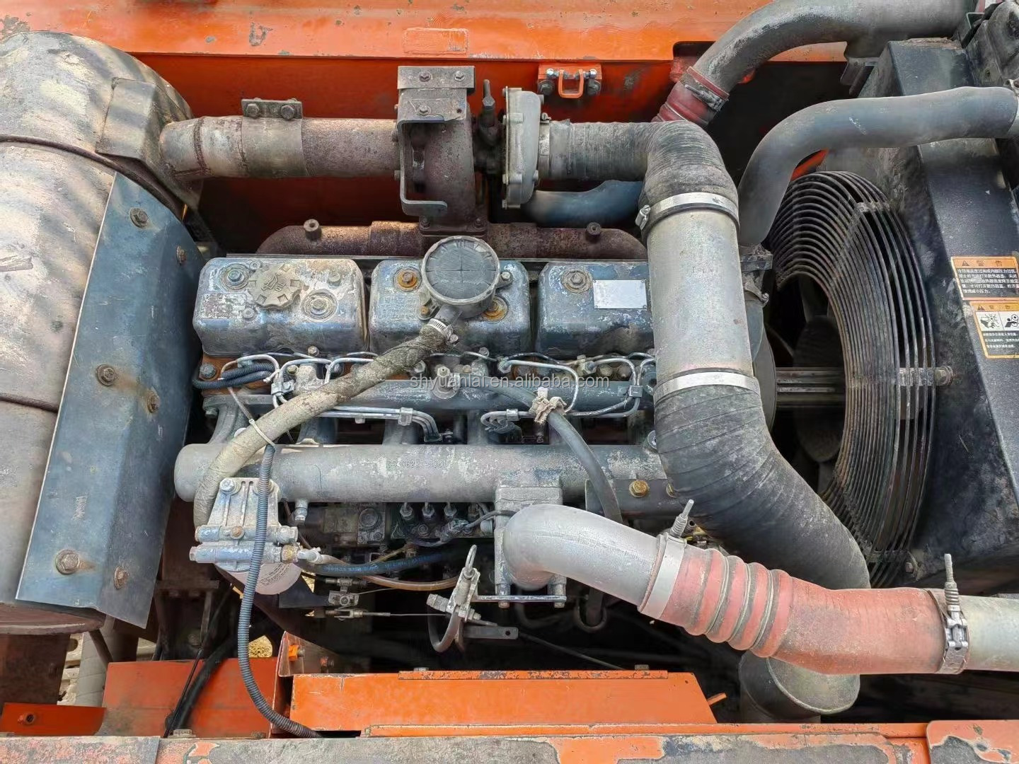 Doosan DH225 excavator with Original design Working hours 2001-4000 Original intact