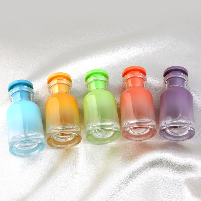 Manufacturers Wholesale Spot 30ml Spray Perfume Bottle, Screw Mouth Spray Color Gradient Glass Perfume Bottle