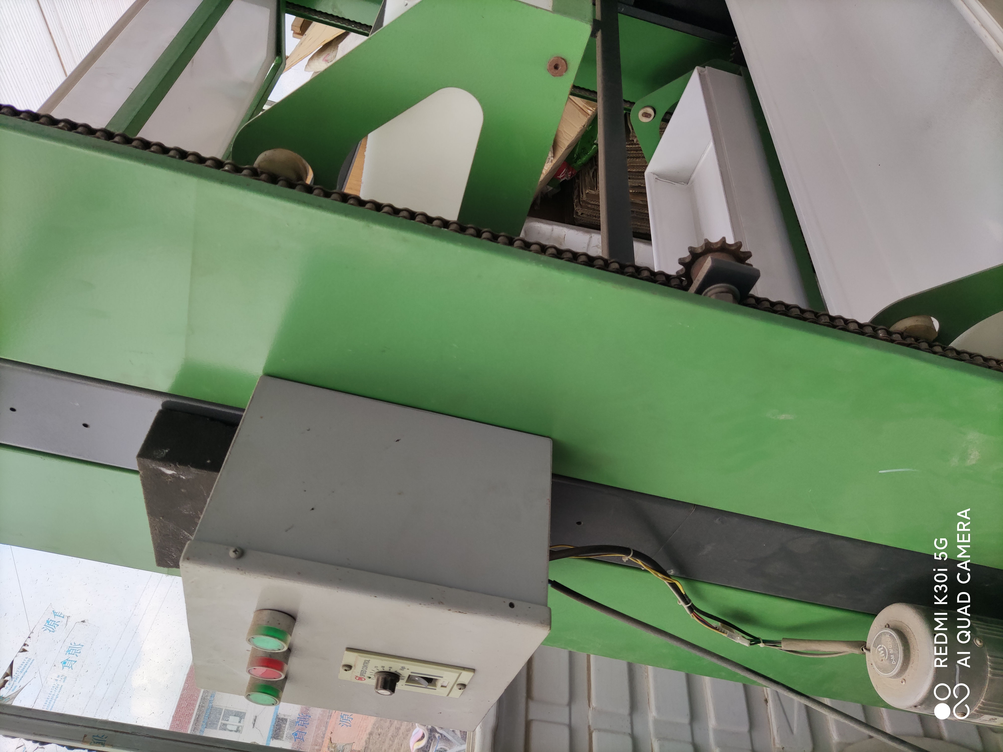Automatic Vertical Barley Fodder System Grass Forage Hydroponic