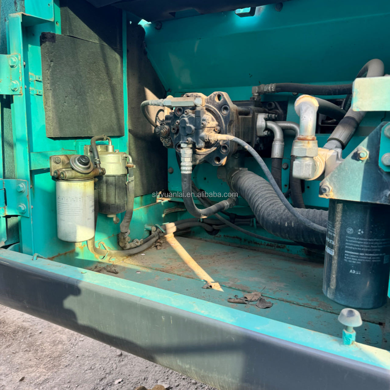 Second Hand Kobelco SK260 Excavator with Soft Steel Design and Overall Strong Power
