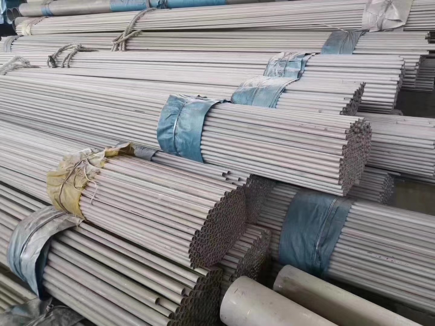 ASTM 304 Stainless Steel Seamless Pipe