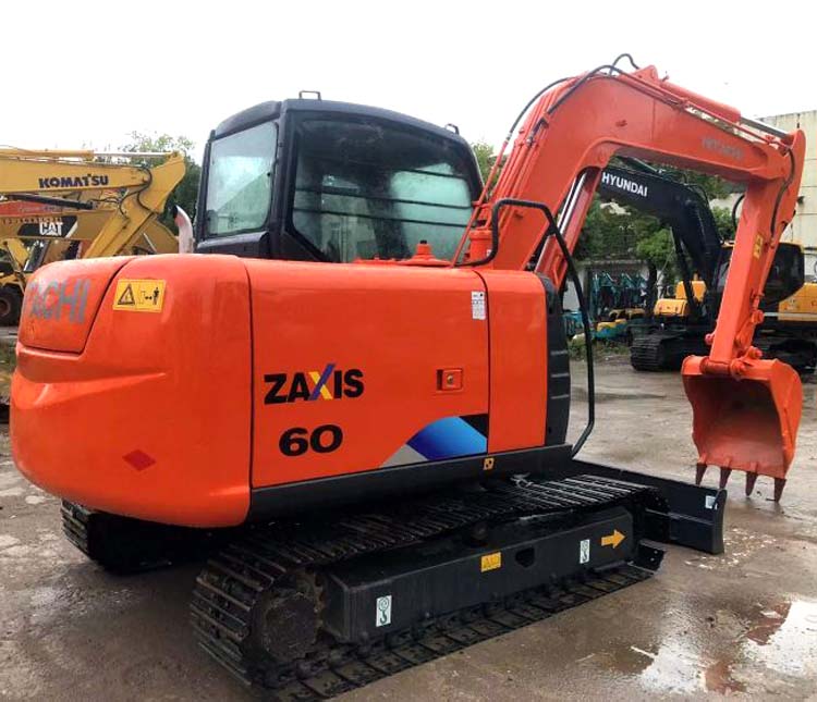 Original Doosan DX60 6 Ton Mini Excavator in Korea Good Condition 1800 Working Hours