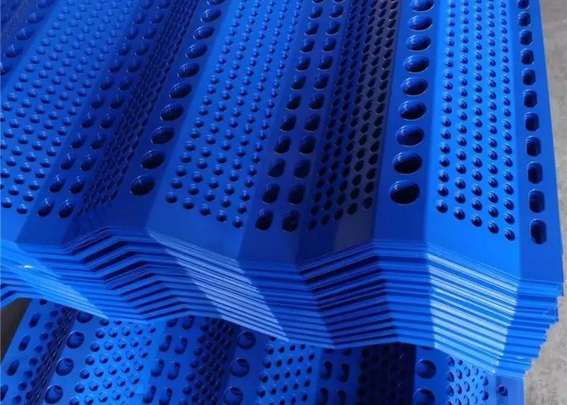 0.8mm Windbreak Fence Panels Industrial Perforated Mesh Sheet