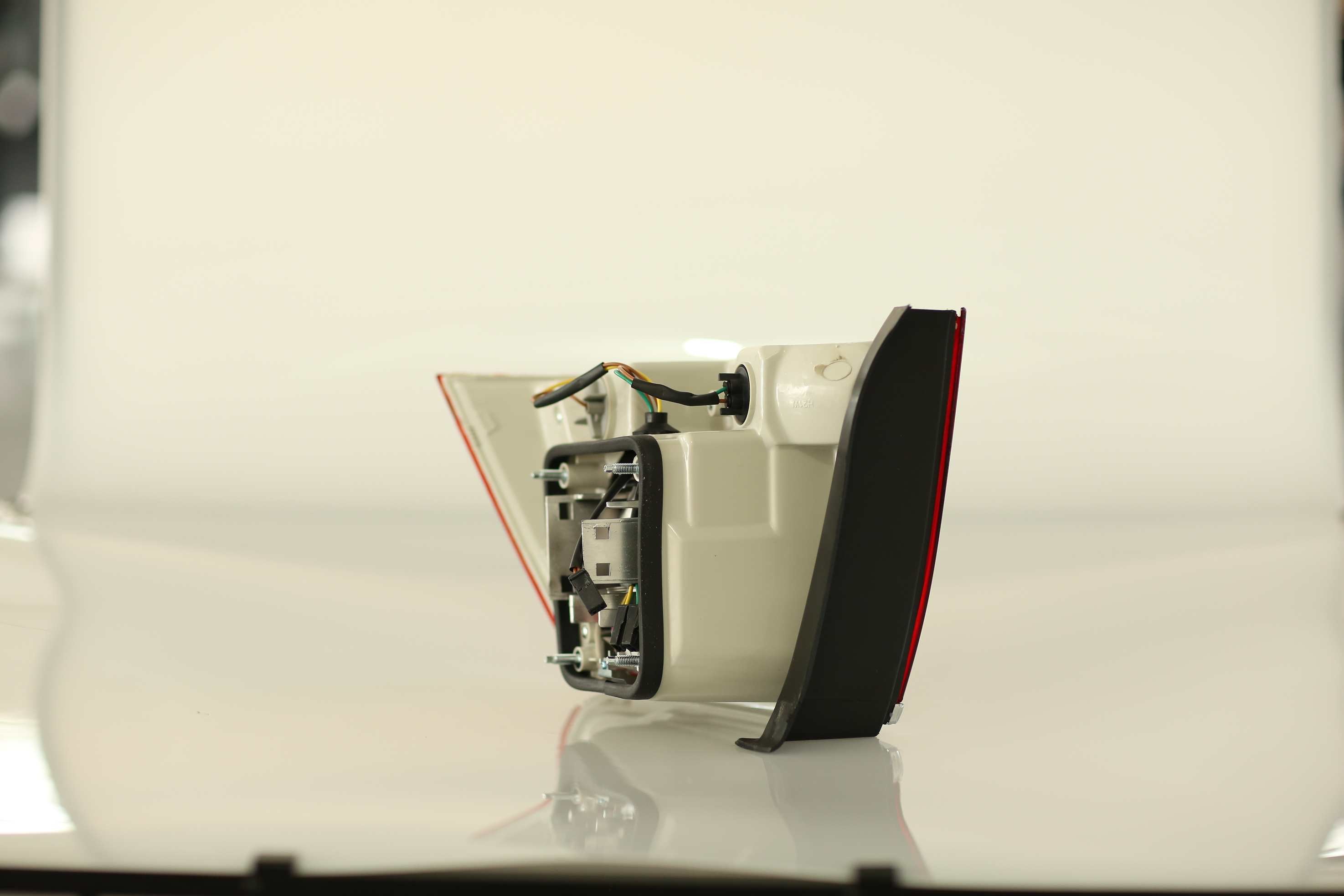 3BD 945 095 B/096 B 2005 2006 2007 2008 Vw Passat Tail Light Replacement