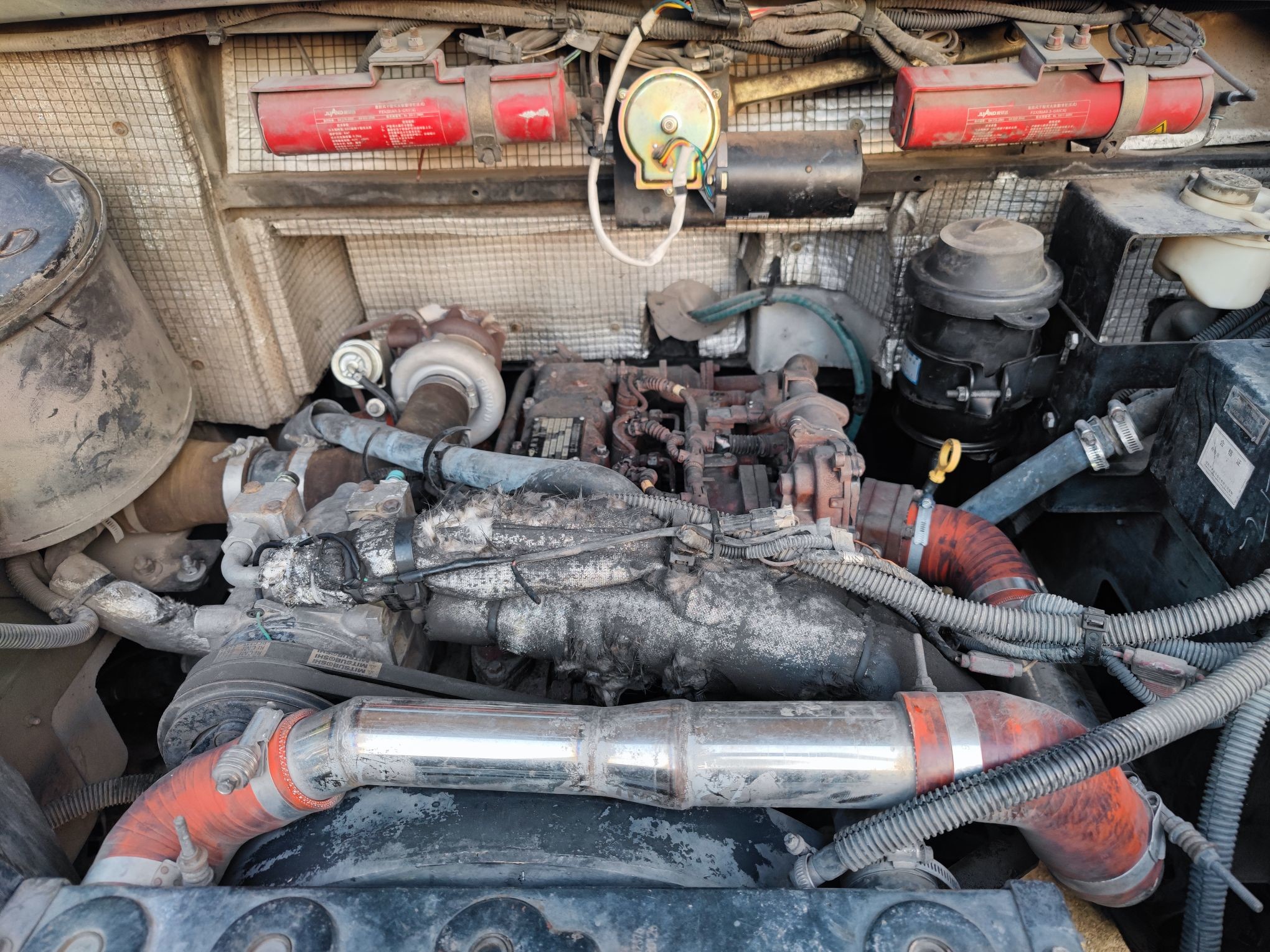 34 Seats YuTong Second Hand School Bus Diesel Fuel With V6 Engine