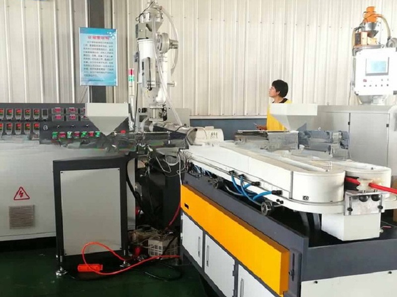High Quality Extruder PVC Single Wall Corrugated Pipe Production Line