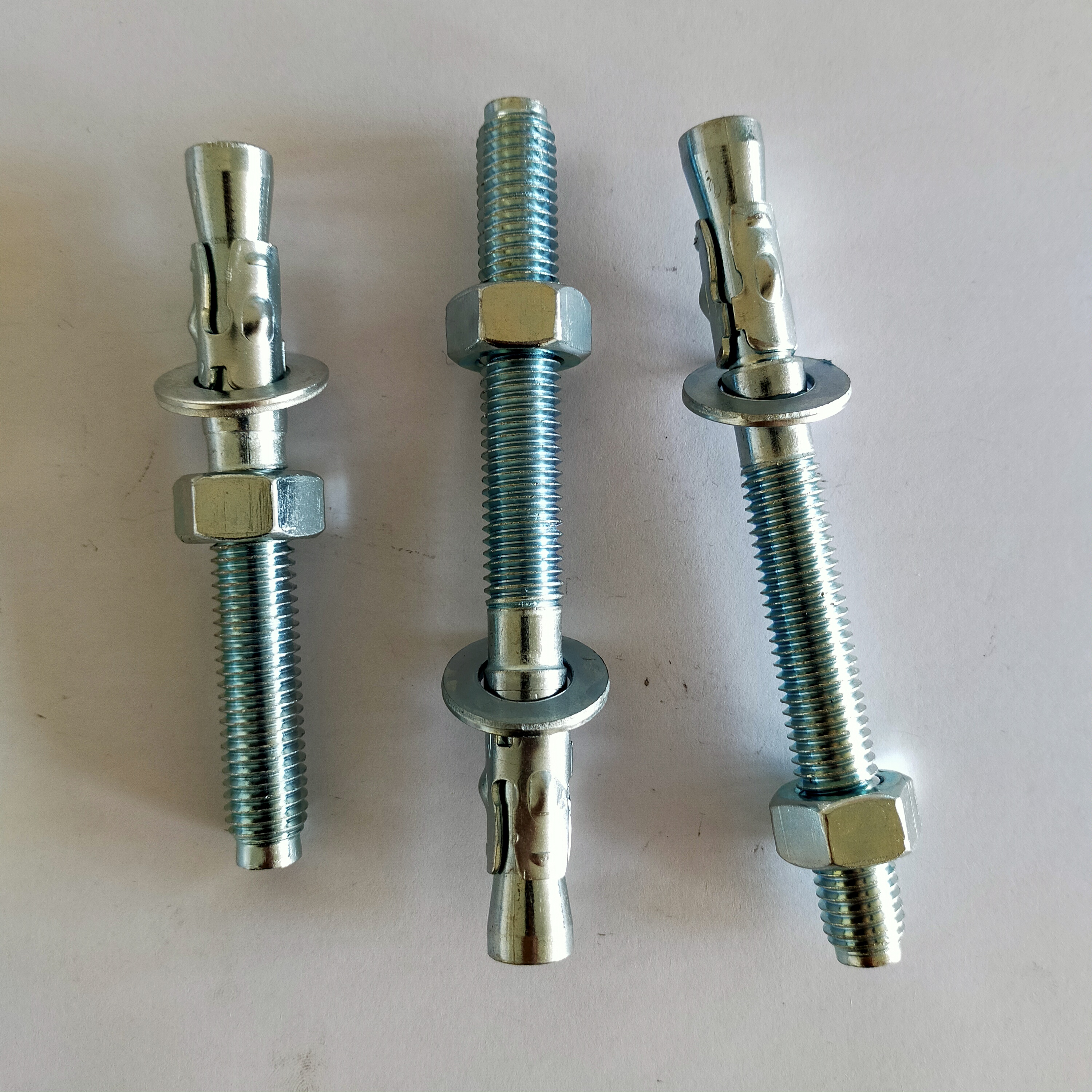 ISO9001 Certified M6-M24 Yellow Zinc Plated Shield Anchor Rawal Bolt for Building