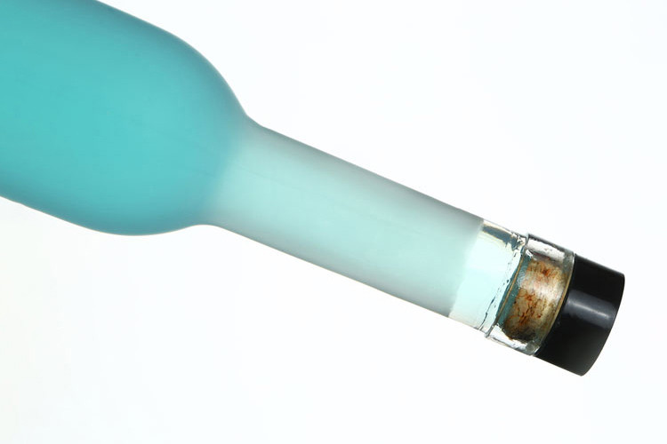 Colored Glass Wine Bottles High White Glass Fashionable Appearance
