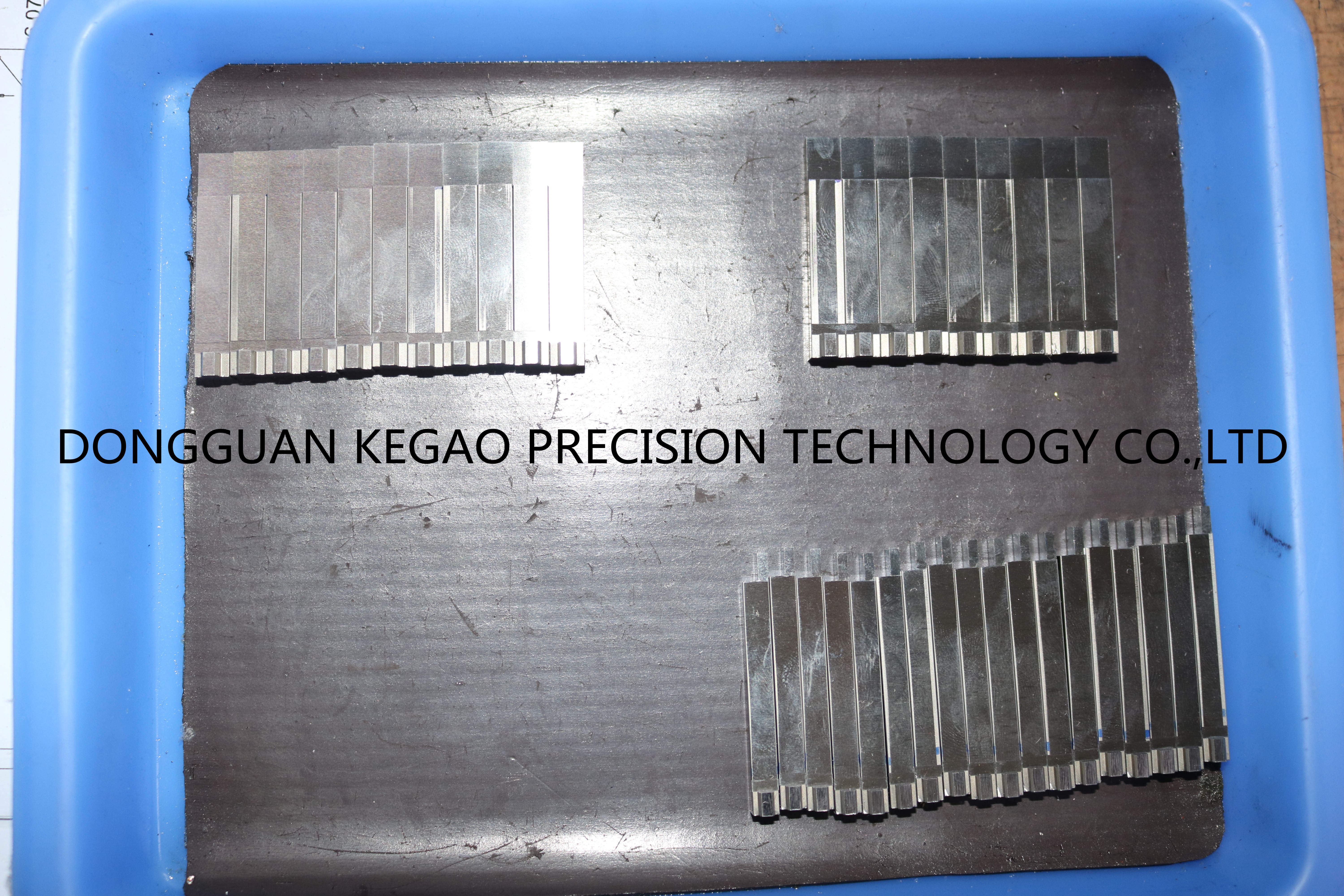 INJ.Side Insert Precision Injection Molding Parts 8407 Material Polishing