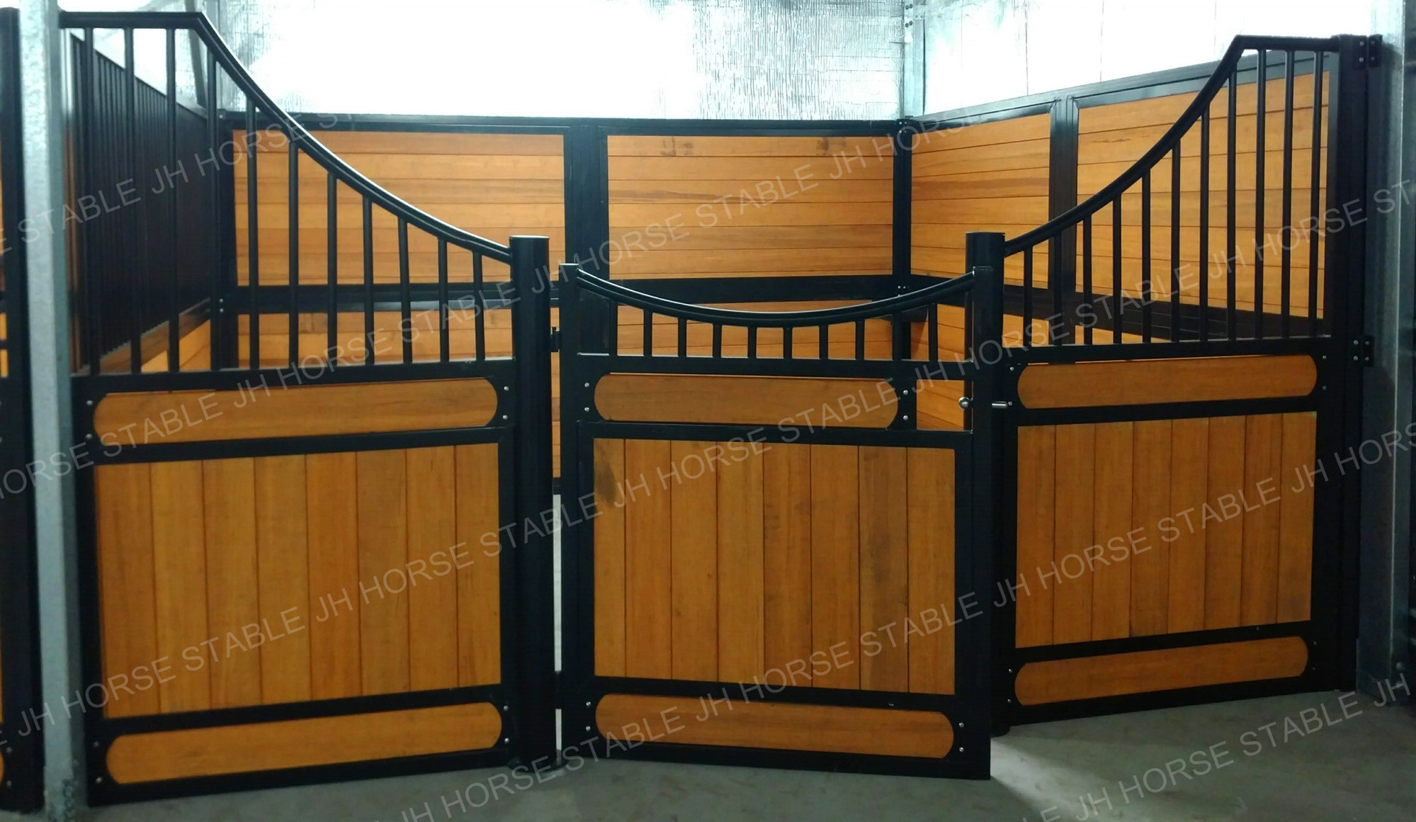 Equipment Suppliers Water Proof Coating Horse Stable Fronts Door Gates Plans