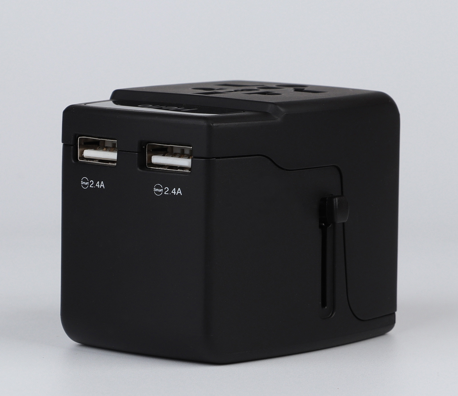 RoHS Certificate Worldwide Travel Adaptor With Twin Usb Charger