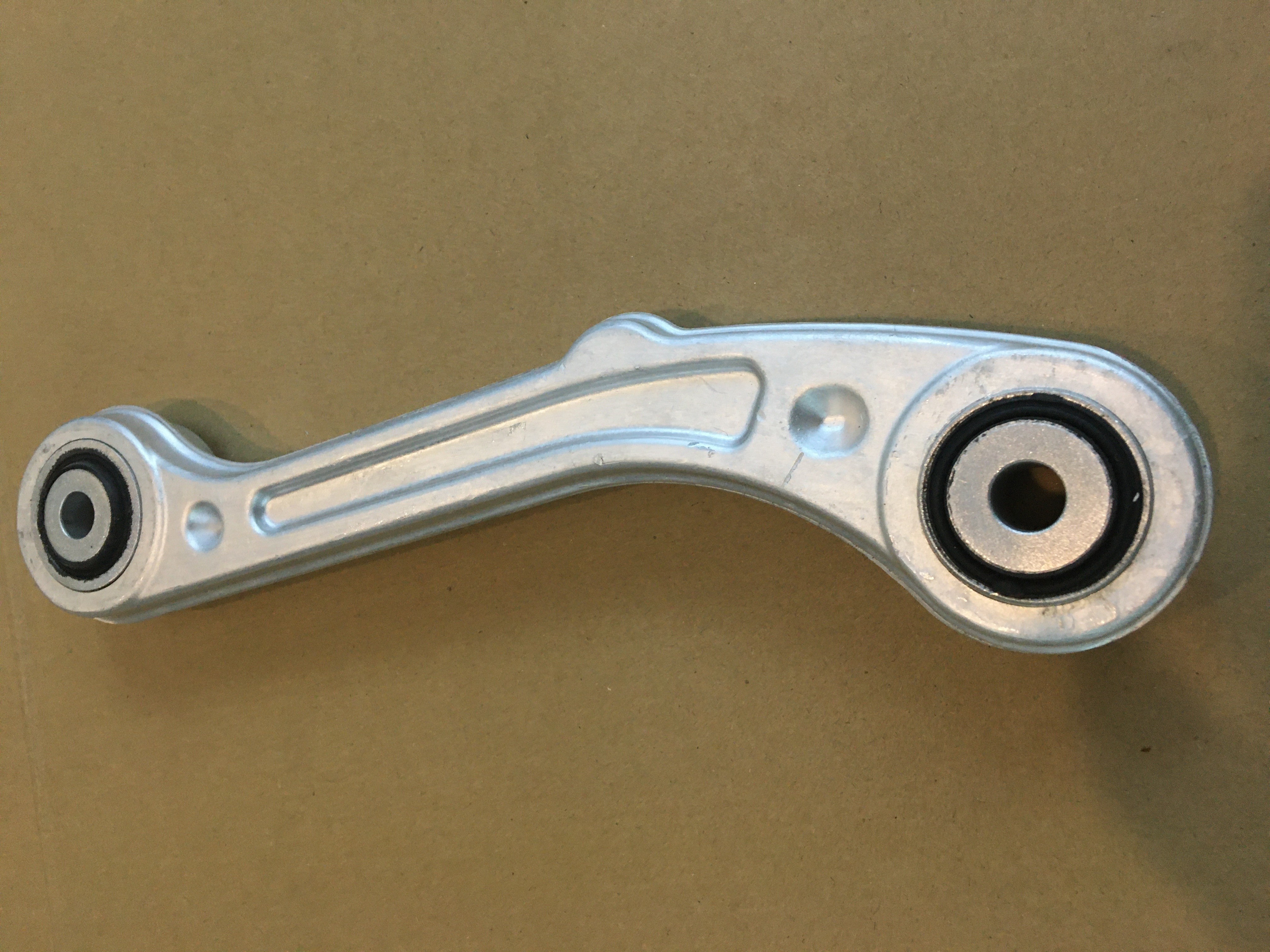670002808 Rear Automobile Control Arm Sets 670007252 670006273 670007251 For Maserati