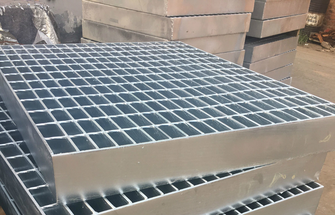 Hot Dip Galvanized Metal Building Materials Standard Common Steel Grating