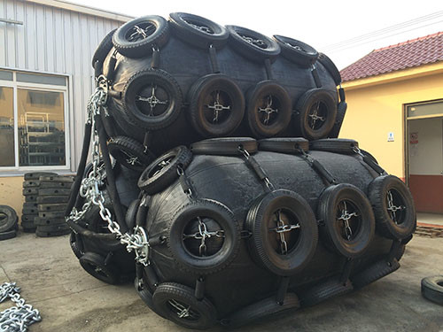 D700mm*L1500mm Floating Yokohama Pneumatic Fender Safe Reliable Wide Application