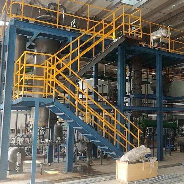 Continuously into the waste oil refined oil products used cooking oil recycling
