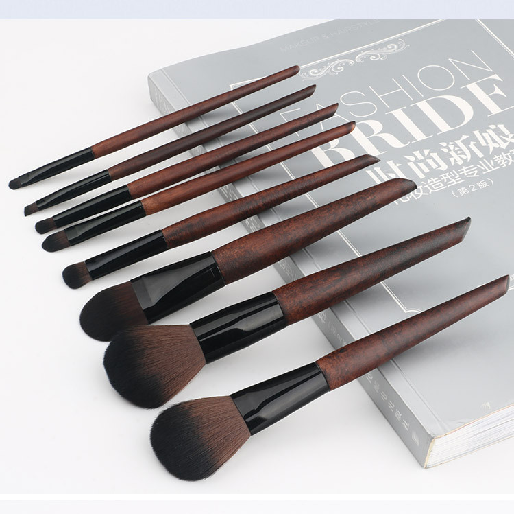Synthetic Hair Full Makeup Brush Set Perfectly Shaped Brush Heads Brown Color