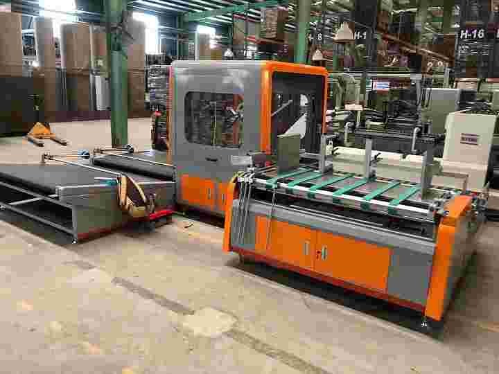 300g/M2 Carton Box Gluing Machine Electric Driven Orange for Corrugated Box