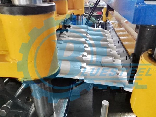 Automatic Aluminium Tile Roll Forming Machine For Roofing CE
