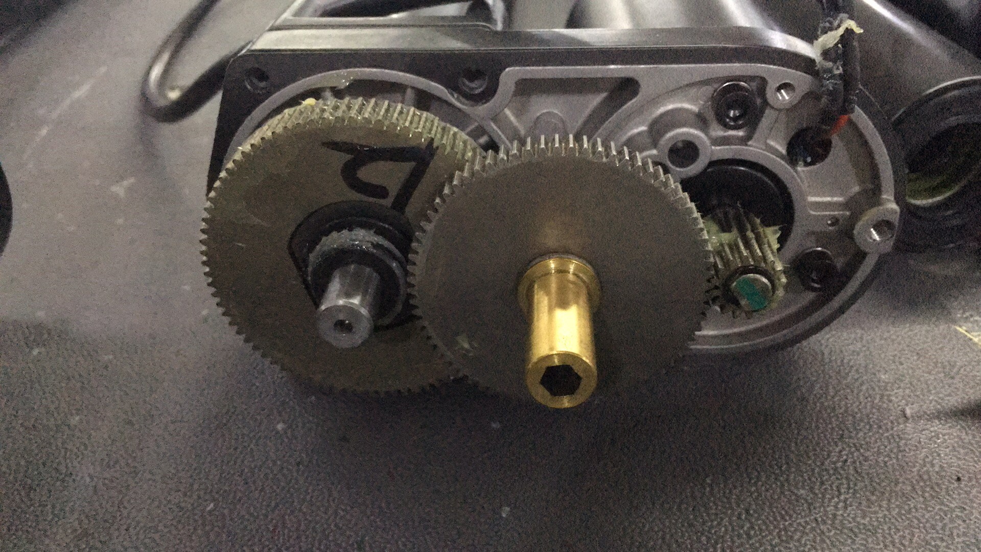 12volt linear push pull actuator with potentiometer/hall sensors 20cm stroke 10000N force, CE marked