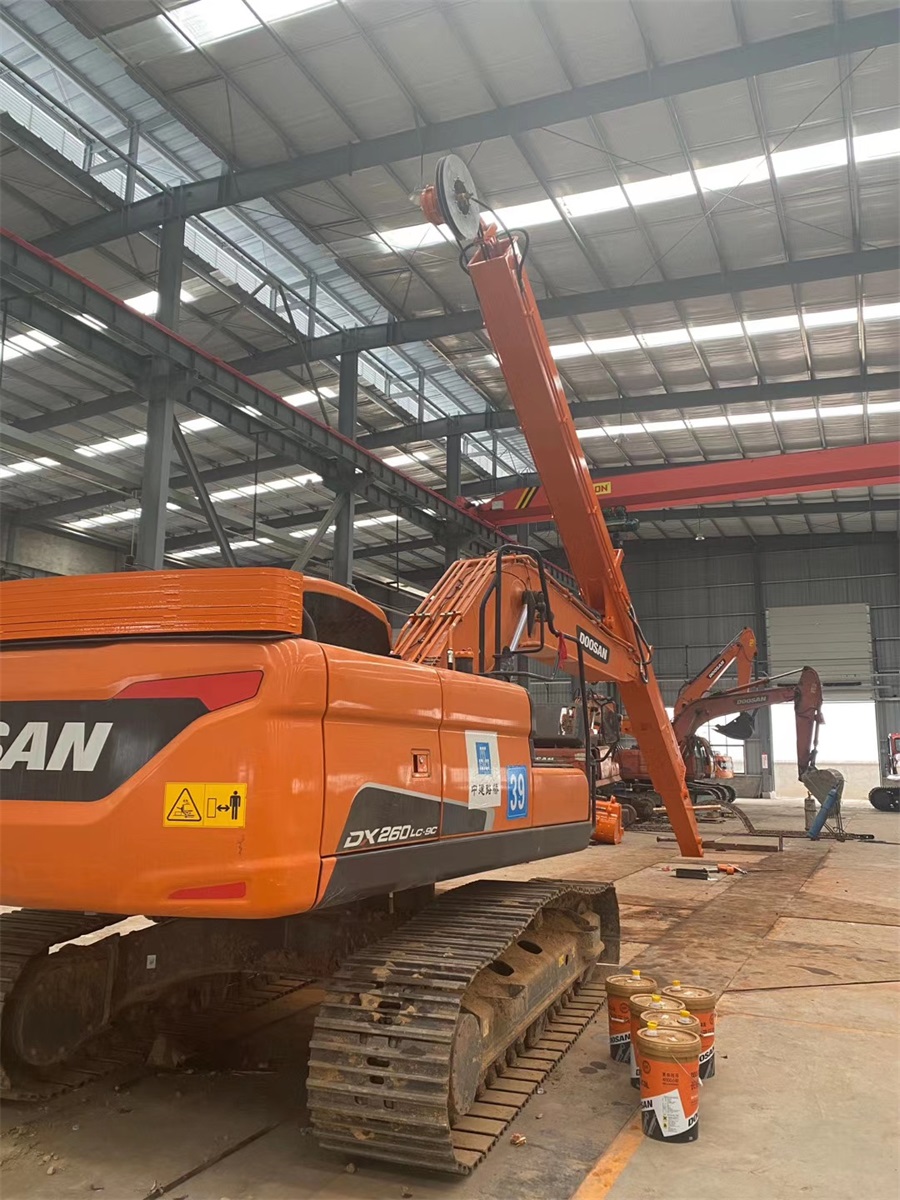 Three-stage Excavator Long Reach Boom Long Reach Telescopic Arm Suitable For All Brands