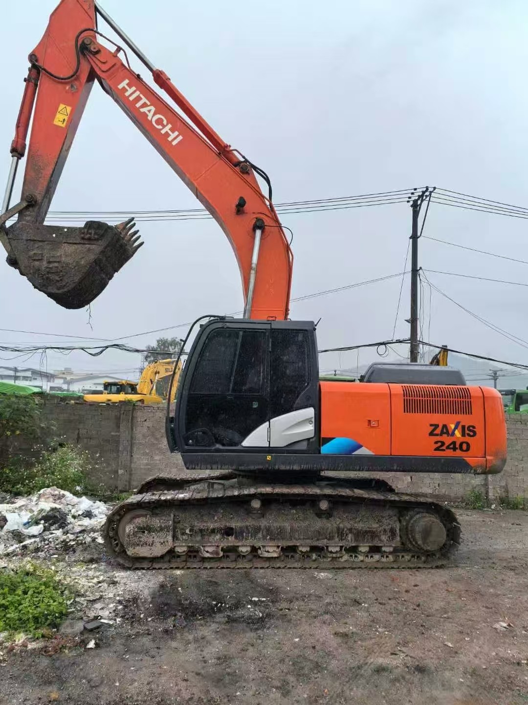 Original Brand Hitachi Zx240 Crawler Excavator 24 Ton Heavy Equipment Machine With 1m³ Bucket Capacity