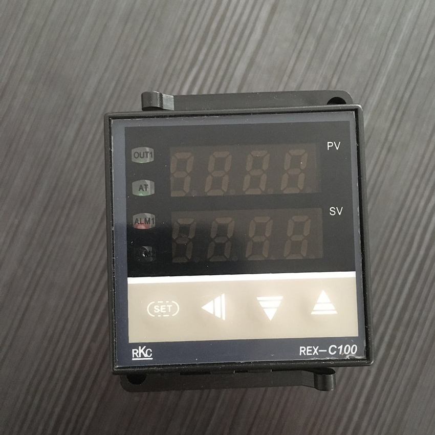 RKC REX C100 digital PID temperature controller