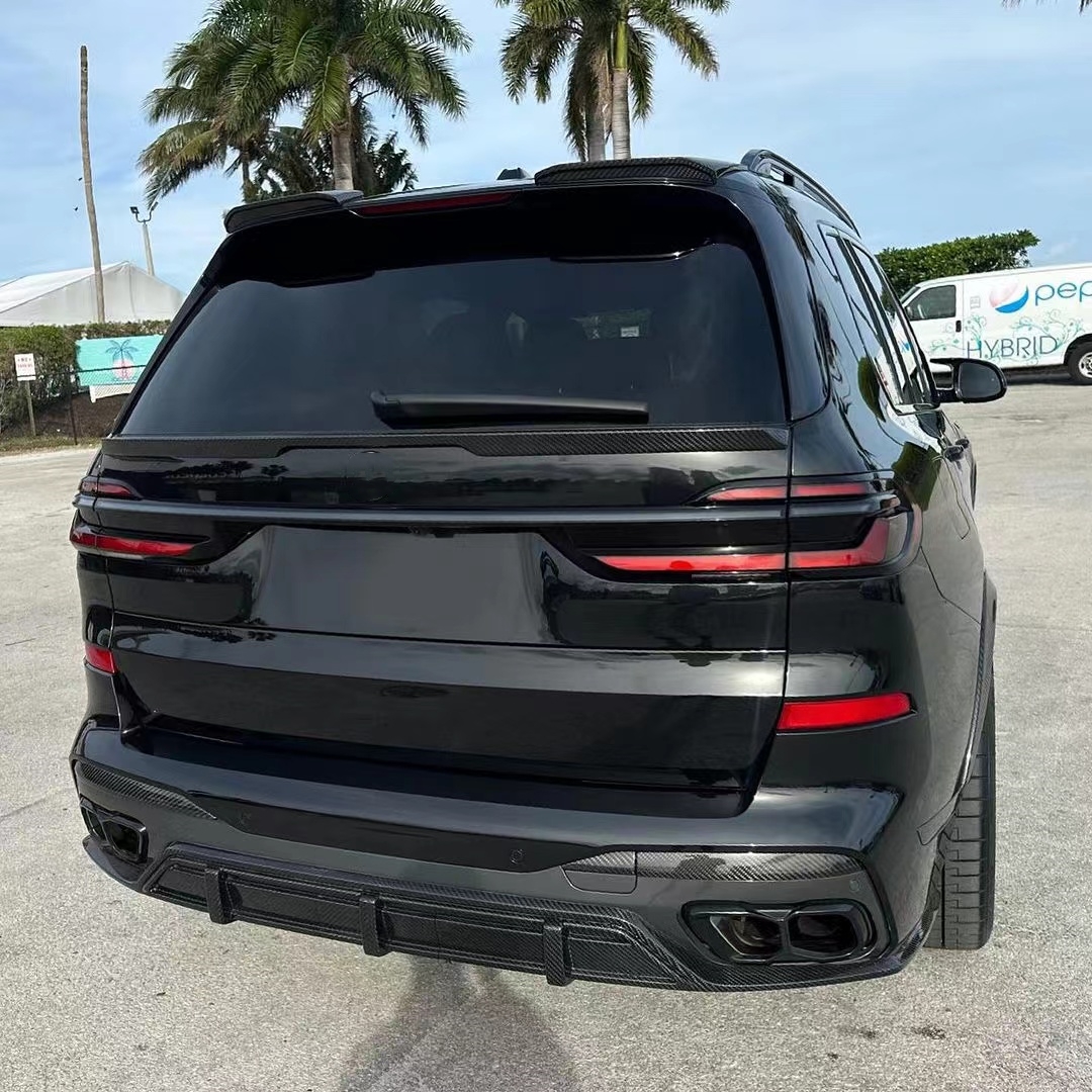 For BMW X7 Carbon Fiber Body Kit X7 Carbon Fiber Front Lip Diffuser Spoiler Hood Side Skirt Wide Body Kit