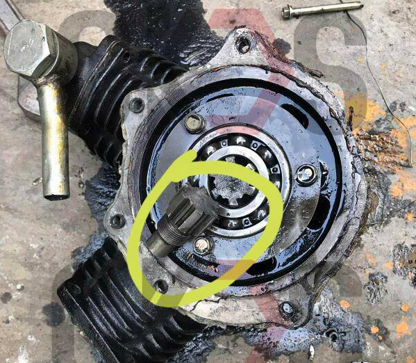 China Manufacturers Japanese Truck Diesel Engine Pneumatic Air Brake Compressor for 6WA1 Double cylinder Iron Cover Engine