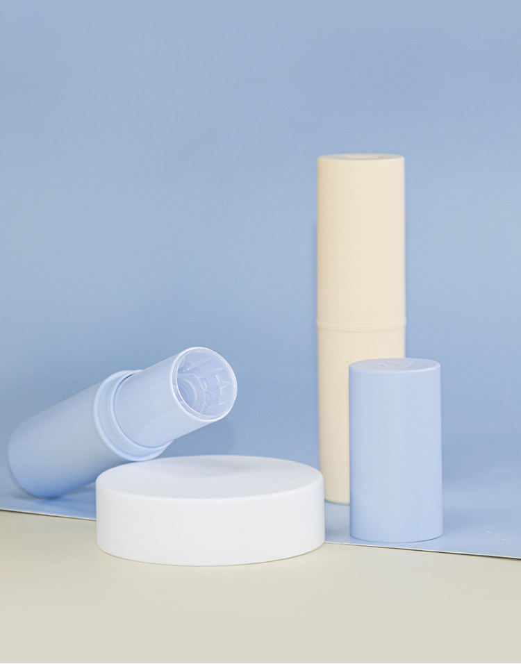 PCR PP 8 - 10g Hydrating / Balm / Moisturizing Stick Packaging Deodorant Container