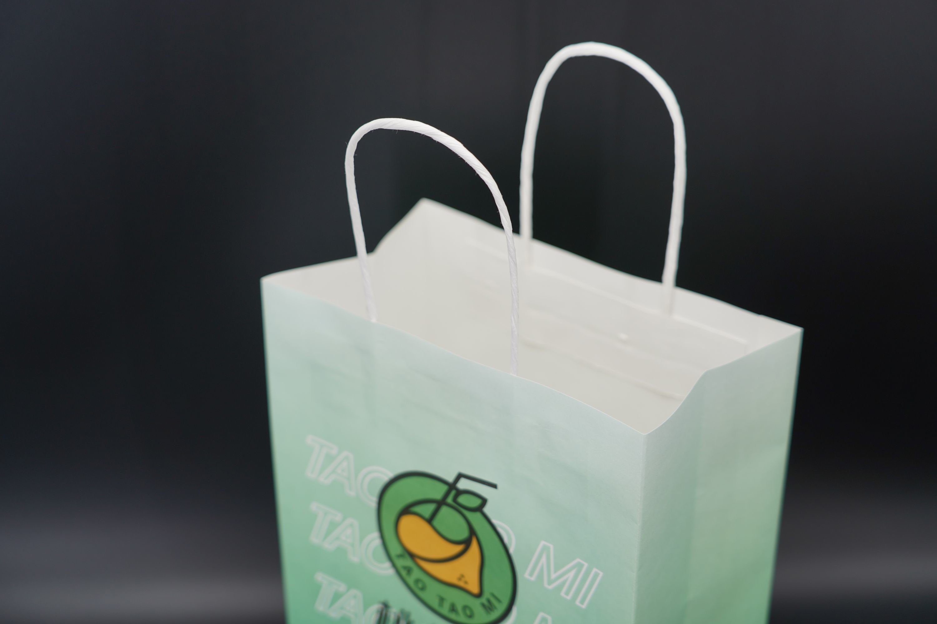 Versatile packaging Kraft Paper Grocery Bags With Handles Twisted