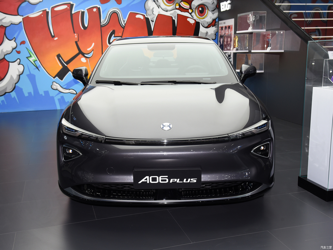 160KW Total Motor Power 2024 Hycan A06 PLUS Version Pure Electric Luxury Car with 520KM Long Range and Hybrid Fuel Type