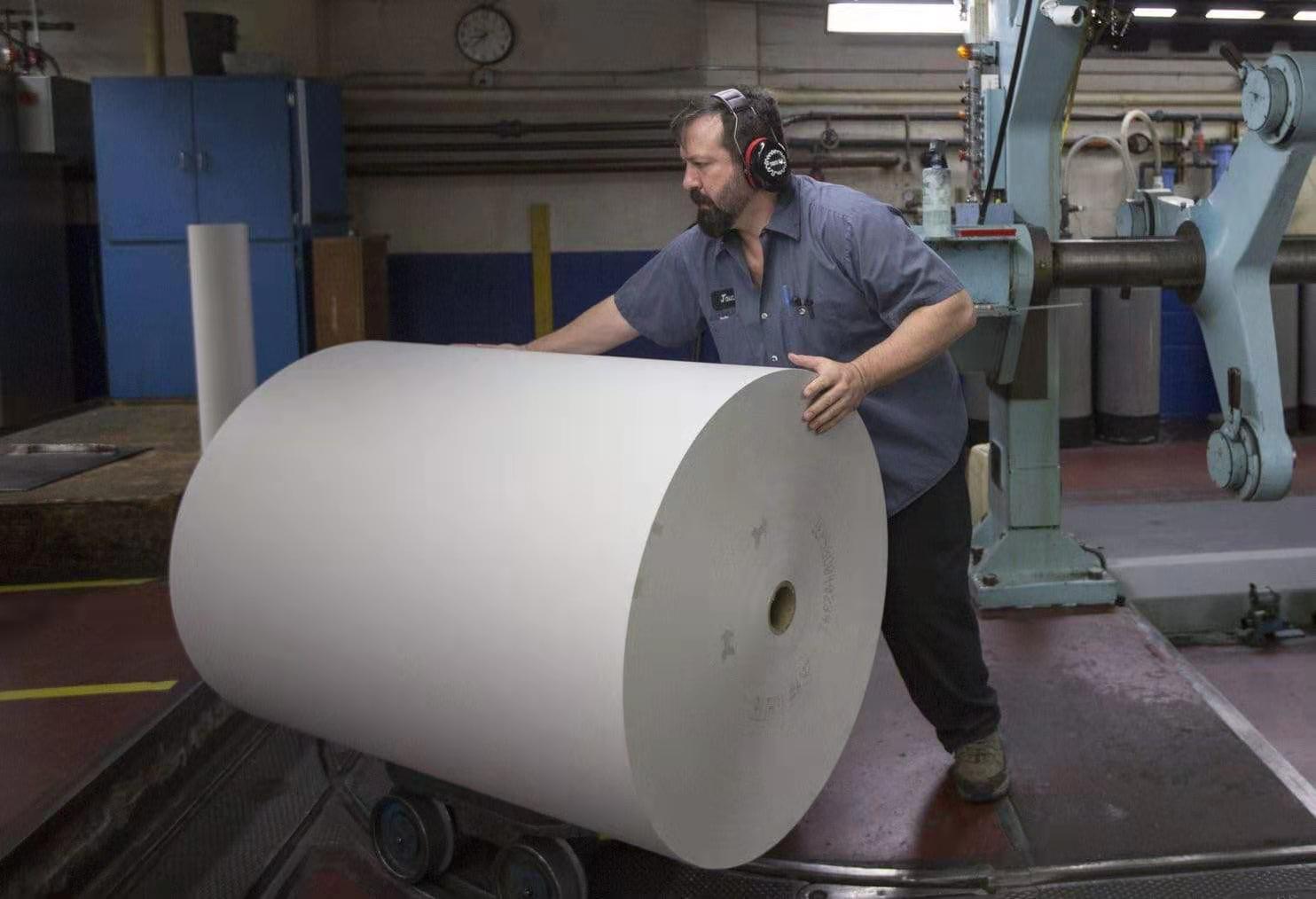 Specialty Paper Laminated LWC Paper 787mm x 1092mm 500 Sheets for High Glossy Finish