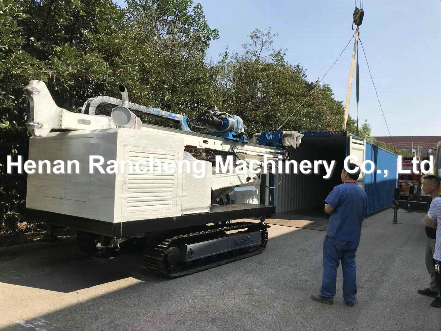 Hydraulic Crawler RC Drilling Rig 11KN Lift Force 132KW Power 180m Drill Depth