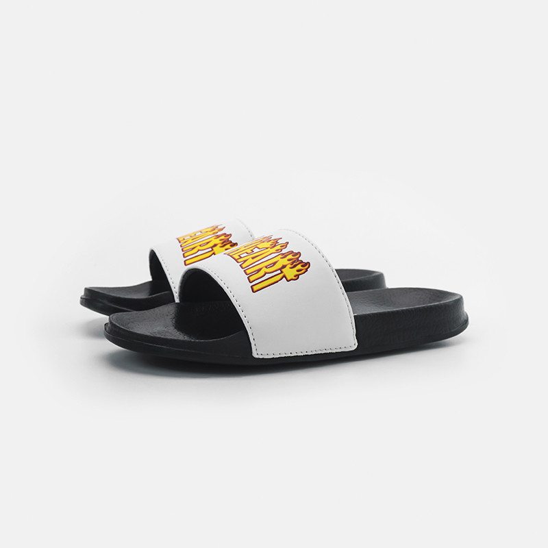 Kids Skid Resistant 28EU EVA Slide Sandal With Wild Heart Print