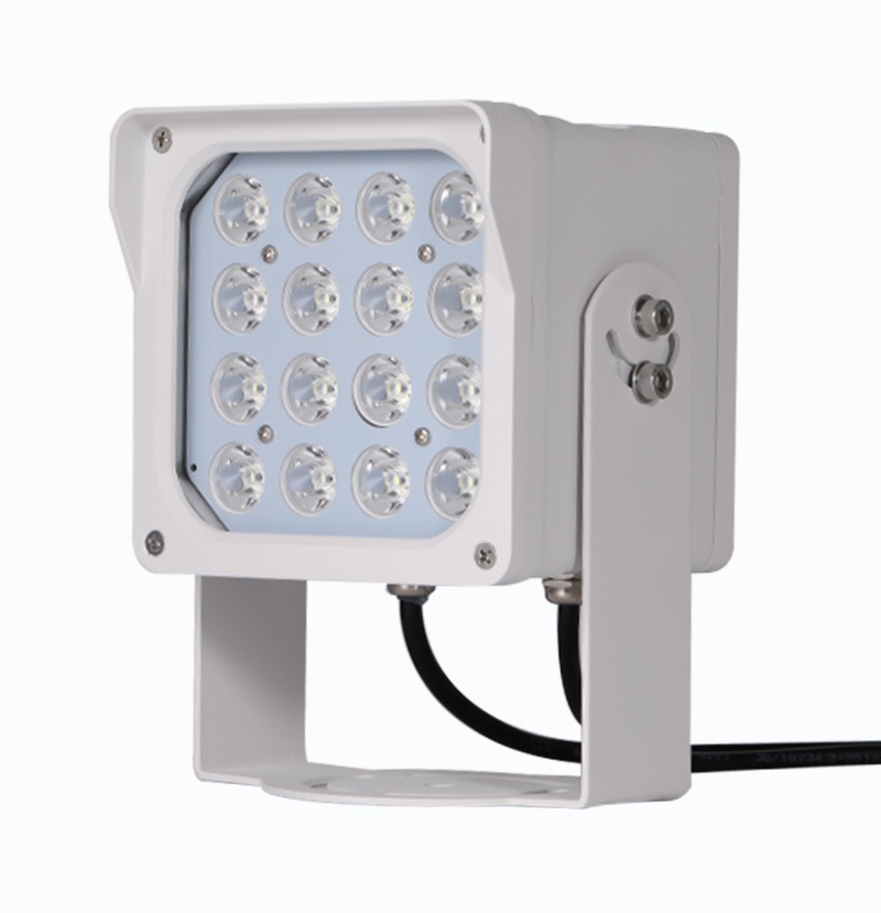 Metal outdoor fill light