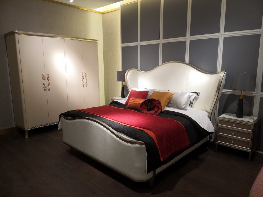 Light luxury Bedroom furniture Villa house King size bed in Sliver painting wood headboard with Big wardrobe cabinets