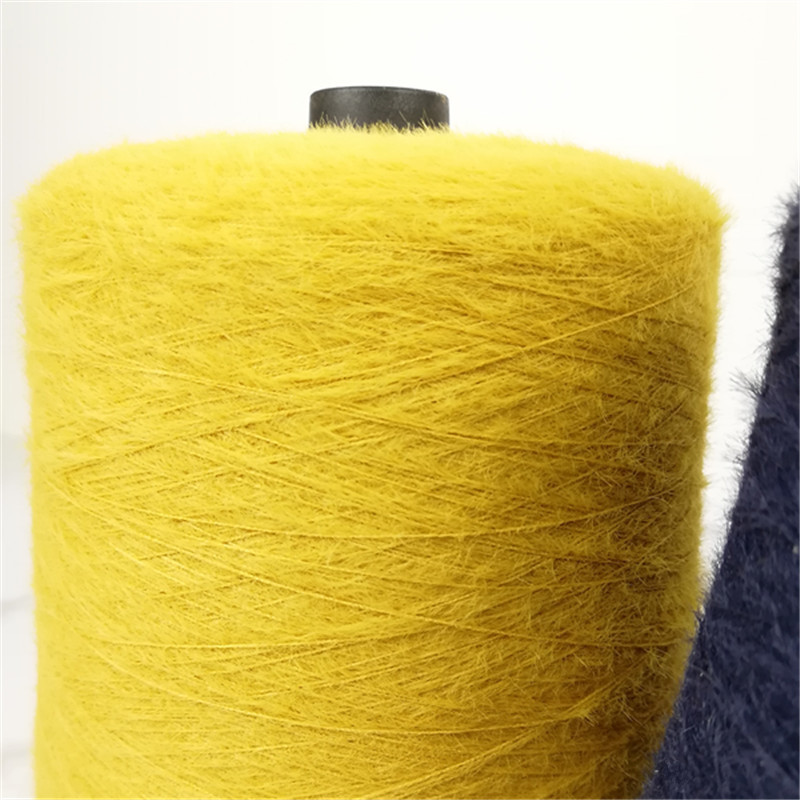 Soft Furry Green Knitting Eyelash Yarn 1.3cm 2cm 9NM 11NM 100% Nylon