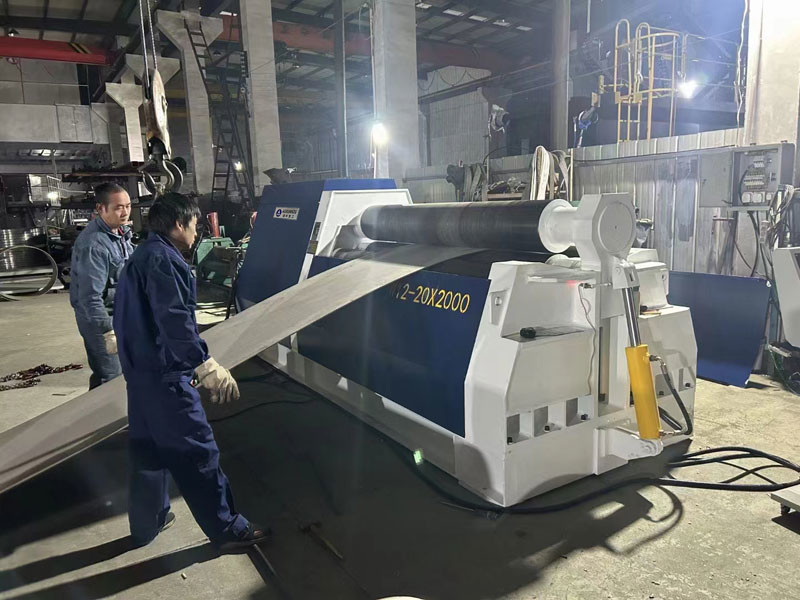 PLC Control CNC 4 Roller Plate Rolling Machine W12-20*2000MM