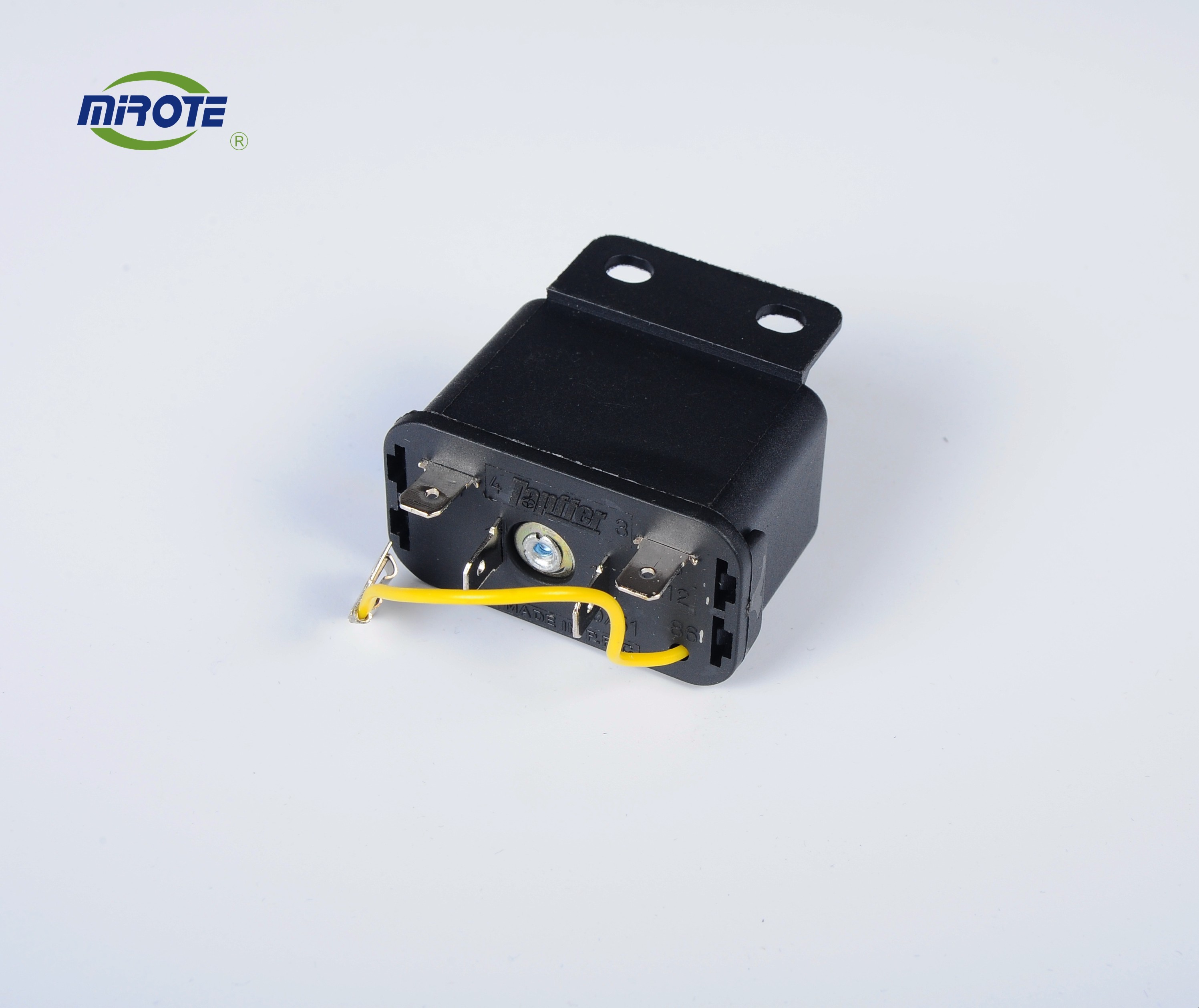 Auto Horn Relay 4pin Headlight Relay auto relay kit auto relay with harness automotive horn