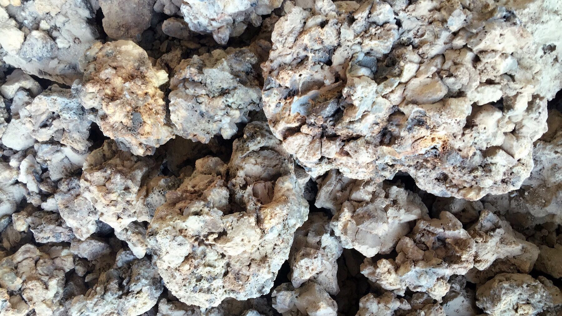 High Refractoriness Re Burnt Calcined Magnesite , Dead Burned Magnesite
