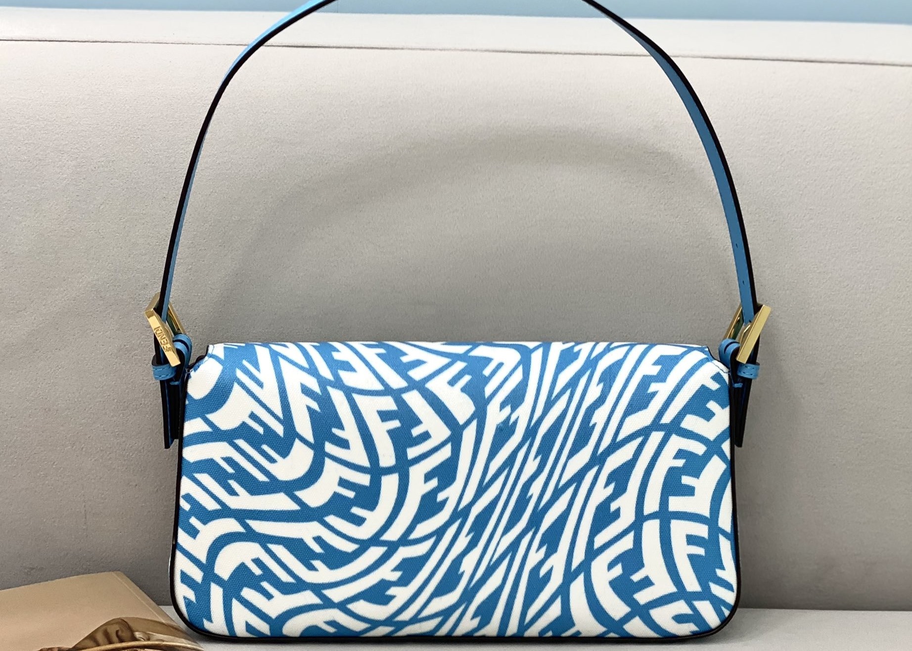 Newest F Letters Pattern Printing Single Strap Shoulder Bag 3D Effect Underarm Bag